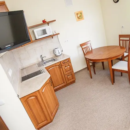 Skilandhouse Bukowel