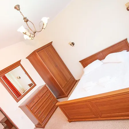 فندق Skilandhouse 3*