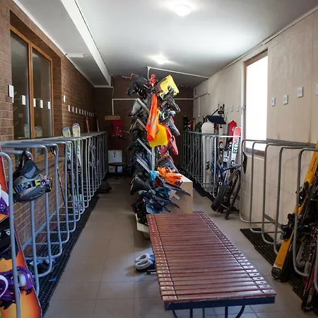 Skilandhouse فندق 3*