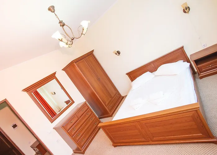 Hotell Skilandhouse 3*