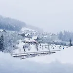 Skilandhouse 3* Bukovel