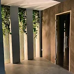 Skilandhouse 3*