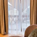 Skilandhouse Hotel